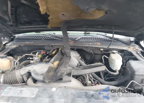 2004 Chevrolet Tahoe Lt z USA, uszkodzony, nr VIN 1GNEC13Z24R142873